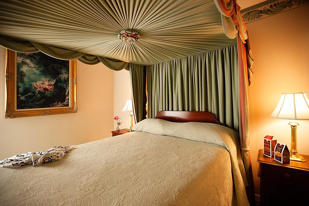 Monmouth Historic Inn Natchez Rom bilde